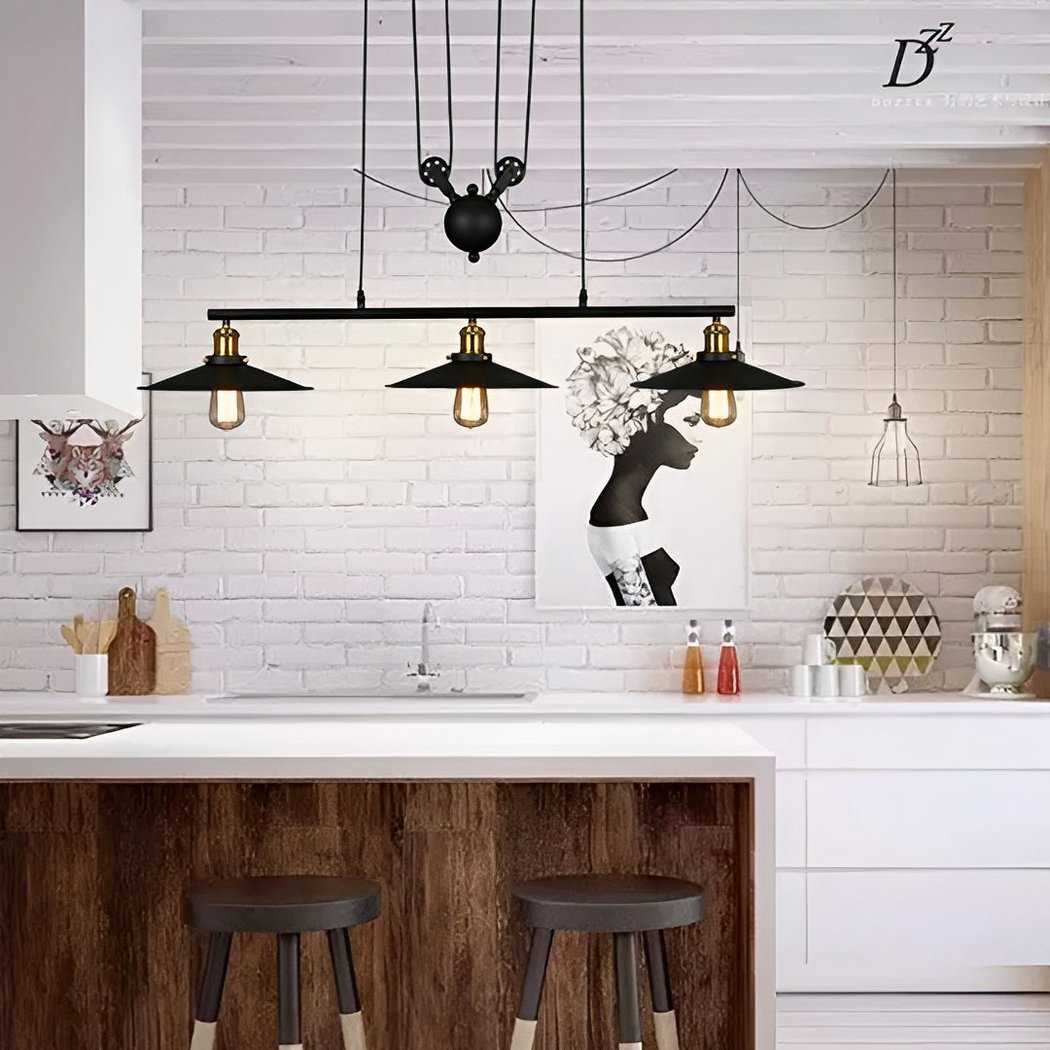 Lampada Da Terra Vintage In Legno Con Due Paralumi In Un Design A