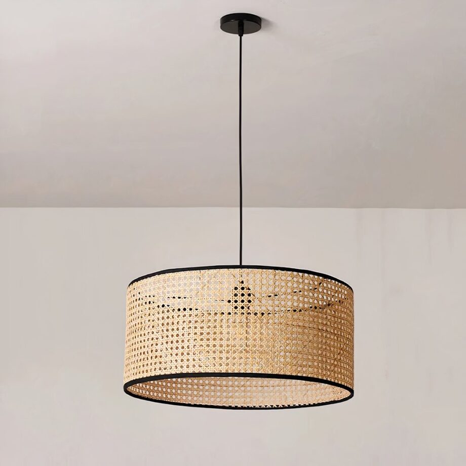 Lampada a sospensione in rattan intrecciato a tamburo con bordo nero