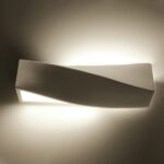 Applique rettangolare ondulata in ceramica bianca
