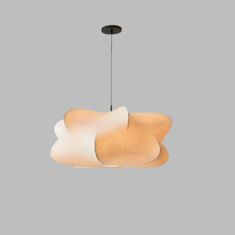 Lampada a sospensione dalla forma organica a nuvola in tessuto bianco e beige testurizzato